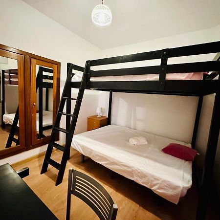 Punta Me Rooms Near The Gran Via มาดริด ภายนอก รูปภาพ