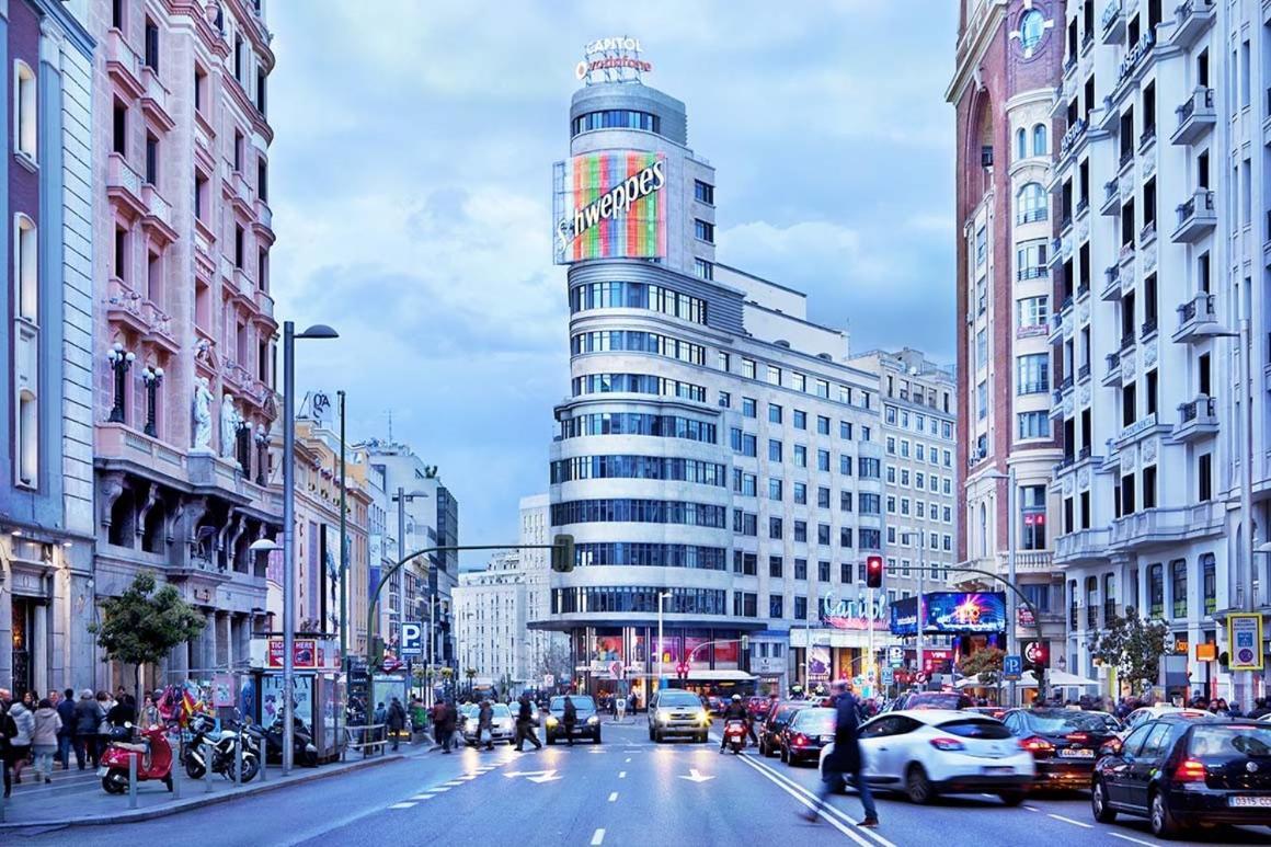 Punta Me Rooms Near The Gran Via มาดริด ภายนอก รูปภาพ
